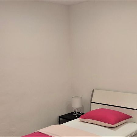 Apartments Armonia ポドストラナ エクステリア 写真